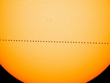 Σήμερα η διάβαση του Ερμή μπροστά από τον Ήλιο που θα είναι ορατή από την Ελλάδα και θα ξανασυμβεί το 2032
