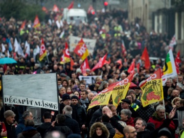 Γαλλία: Εκατοντάδες χιλιάδες διαδηλωτές ξανά στους δρόμους της χώρας κατά της μεταρρύθμισης του συνταξιοδοτικού συστήματος