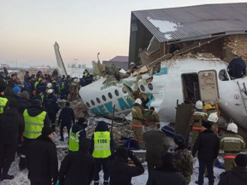 Καζακστάν: Τουλάχιστον 15 νεκροί στη συντριβή αεροσκάφους της γραμμής στην Αλμάτι