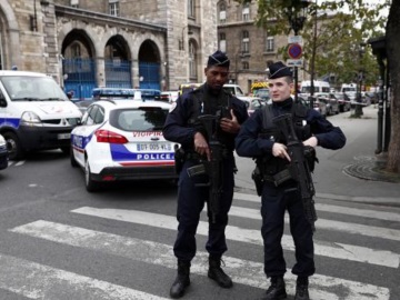 Γαλλία: Ο νεαρός που μαχαίρωσε τρεις ανθρώπους φωνάζοντας &quot;Αλλάχ Ακμπαρ&quot; αντιμετώπιζε σοβαρά ψυχολογικά προβλήματα