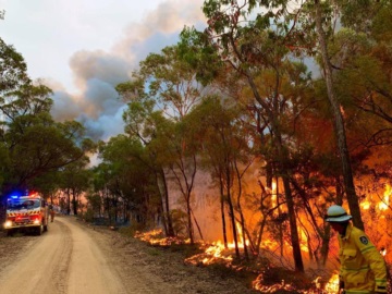 Αυστραλία: Υπό έλεγχο τέθηκε η μεγαλύτερη πυρκαγιά που μαίνεται στη χώρα, ενώ αναμένονται και βροχοπτώσεις