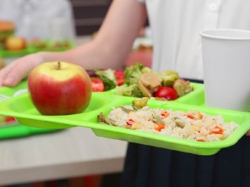  Ποσό 44 εκατ. ευρώ για σχολικά γεύματα σε μαθητές πρωτοβάθμιας εκπαίδευσης