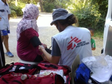 Επίθεση από κατοίκους της Μόριας σε γιατρούς που βοηθούν πρόσφυγες