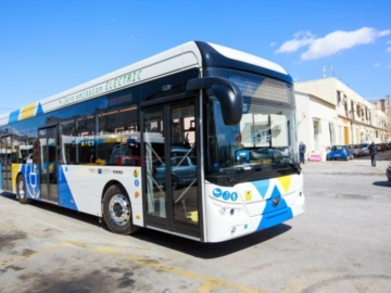 ΟΣΥ: Ξεκινούν τα δρομολόγια των ηλεκτρικών λεωφορείων χωρίς επιβάτες – Μάιο σε πλήρη λειτουργία τα 140 οχήματα