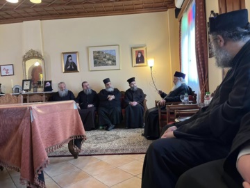 Ιερατική Σύναξη των κληρικών της Αίγινας υπό τον Μητροπολίτη Εφραίμ