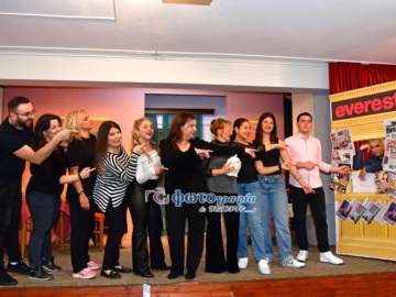 Αίγινα: Συνεχίζονται οι παραστάσεις της Θεατρικής Ομάδας Κυψέλης με το έργο REUNION