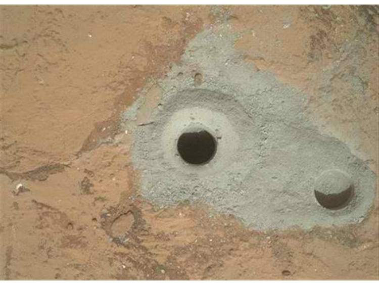 Έτοιμο για ανάλυση το πρώτο δείγμα από πέτρωμα στον Άρη