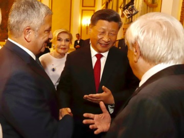 Στην τιμητική εκδήλωση στο Προεδρικό Μέγαρο για τον Πρόεδρο της Λαϊκής Δημοκρατίας της Κίνας Σι Τζινπίνγκ, ο Γ. Πατούλης