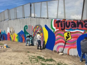 Η «Τοιχογραφία της Αδελφοσύνης» στα σύνορα Μεξικού -ΗΠΑ