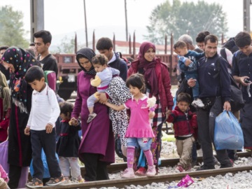 Ακόμα 850 πρόσφυγες από τη Λέσβο αναχωρούν για την ενδοχώρα 