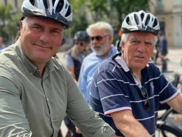 Με ποδήλατο ο Δήμαρχος Αίγινας στην Αθήνα