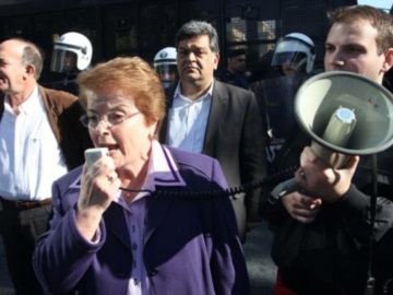 Πέθανε η Πειραιώτισσα πρώην βουλευτής του ΚΚΕ Βέρα Νικολαΐδου 