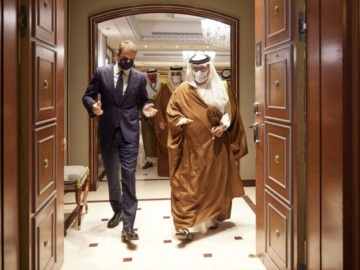 Συνάντηση Μητσοτάκη με τον πρωθυπουργό του Μπαχρέιν – Συζήτησαν για την Αν. Μεσόγειο