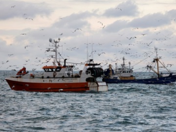 Το Βερολίνο καλεί Βρετανία-Γαλλία να επιλύσουν τη διαφορά για τα αλιευτικά δικαιώματα