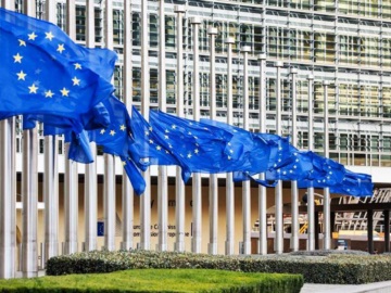 Κομισιόν: Πιθανότητα επέκτασης της χρήσης του Ευρωπαϊκού Ψηφιακού Πιστοποιητικού κατά της COVID-19