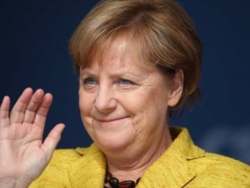 Γερμανία: Η Μέρκελ αποχαιρετά την Καγκελαρία με… ροκιές!
