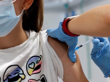 Ηλίας Μόσιαλος – Τι ισχύει για τον εμβολιασμό των παιδιών 5 έως 11 ετών