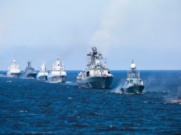 «Μπλόκο» Ρωσίας στην ναυσιπλοΐα σε 3 ζώνες γύρω από Κριμαία- Γιατί είναι επίμαχο το σημείο