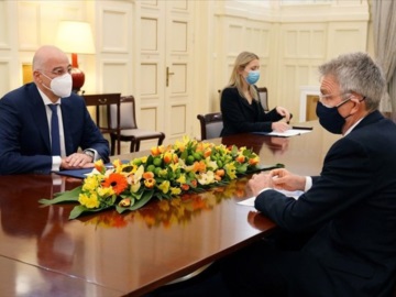 Συνάντηση με τον πρέσβη των ΗΠΑ, Τζέφρι Πάιατ είχε την Τετάρτη ο Νίκος Δένδιας
