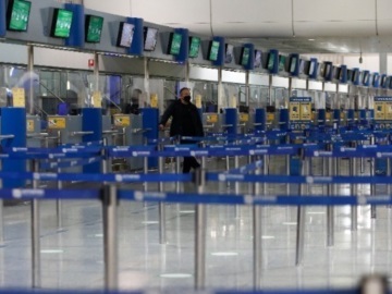 ΥΠΑ: Αυξάνονται οι χώρες που οι ταξιδιώτες στην Ελλάδα εισέρχονται χωρίς 7ημερη καραντίνα