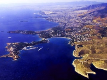Πάσχα: Στο 80% οι πληρότητα στην &quot;Αθηναϊκή Ριβιέρα&quot;-Τιμές από 80 ευρώ για μονοκατοικία έως 1.200 ευρώ για βίλα με πισίνα 