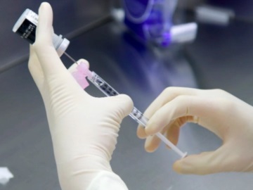 Έρευνα: Το εμβόλιο της Moderna αποτελεσματικό κατά 96% στους εφήβους