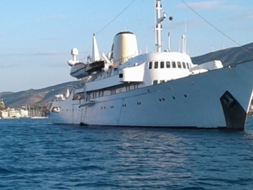 Christina O - Το πλωτό παλάτι του Ωνάση νοικιάζεται για 630.000 ευρώ την εβδομάδα