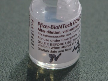 Κορονοϊός: Λοίμωξη σε εμβολιασμένους υγειονομικούς με το εμβόλιο της Pfizer - Τι δείχνει νέα μελέτη