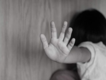 Φρίκη στη Θεσσαλονίκη: Κατηγορείται ότι κακοποιούσε σεξουαλικά την ανήλικη ανιψιά του επί 6 χρόνια 
