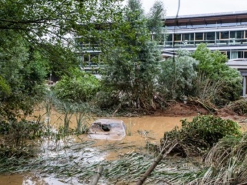 Εφιαλτικές πλημμύρες στην Γερμανία: Τουλάχιστον 133 οι νεκροί - Στις πληγείσες περιοχές η Μέρκελ