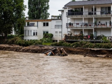 Γερμανία: Τουλάχιστον 156 οι νεκροί από τις πλημμύρες