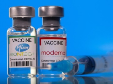 Εμβόλιο: Pfizer &amp; Moderna αυξάνουν τις τιμές τους λόγω… μεταλλάξεων