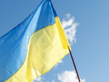 Άνδρας απειλεί να πυροδοτήσει χειροβομβίδα στην έδρα της ουκρανικής κυβέρνησης