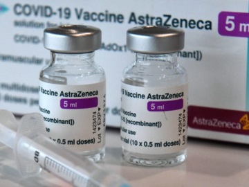 Ξεκινούν οι εμβολιασμοί από ιδιώτες γιατρούς -Πώς θα γίνονται
