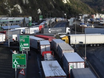 Βρετανία: Προσωρινή βίζα εργασίας σε 5.000 οδηγούς φορτηγών για να αντιμετωπιστούν τα προβλήματα ανεφοδιασμού