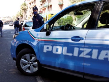Ιταλία – Η αστυνομία διαμαρτυρήθηκε γιατί παρέλαβε… ροζ προστατευτικές μάσκες