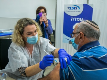 Ισραήλ: Η 4η δόση μάλλον δεν επαρκεί για την πρόληψη μόλυνσης από την Όμικρον