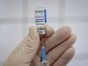 Πιο ανθεκτικό το εμβόλιο Sputnik-V από το Pfizer κατά της Όμικρον, αναφέρει έρευνα των Ρώσων