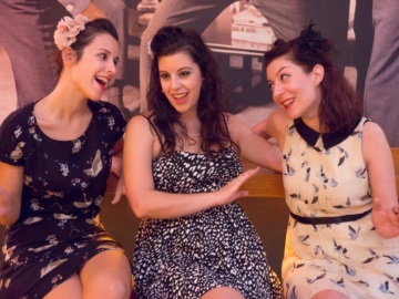 «Les Trois Femmes Swinging on the Train»:  Tαξίδι στη χρυσή εποχή του Μεσοπολέμου