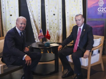Συνάντηση Μπάιντεν Ερντογάν – Η ανακοίνωση Λευκού Οίκου - Άγκυρα: “Οι ΗΠΑ θα συνεχίσουν να στηρίζουν τον εκσυγχρονισμό των F-16”