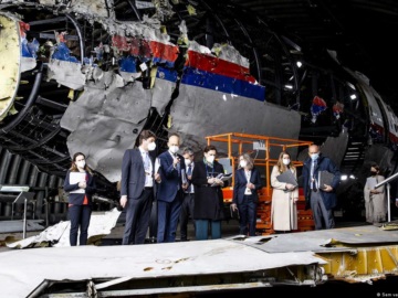 Ολλανδία: Από χτύπημα ρωσικού πυραύλου καταρρίφθηκε η πτήση MH17 της Malaysia Airlines