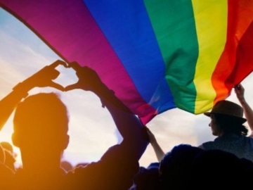 Η ρωσική Δούμα ψήφισε νόμο που απαγορεύει την «προπαγάνδα» ΛΟΑΤΚΙ+