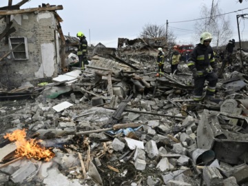 Ουκρανία: Στα καταφύγια οι κάτοικοι του Κιέβου – Ιρανικής κατασκευής drone χτύπησαν την πόλη