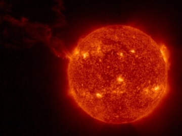 Γιγάντια έκρηξη στον Ήλιο μήκους εκατ. χιλιομέτρων &quot;είδε&quot; το σκάφος Solar Orbiter