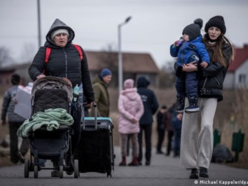 Οι υπ. Εσωτερικών της ΕΕ συζητούν την παροχή προσωρινής προστασίας στους Ουκρανούς πρόσφυγες