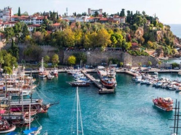 1,5 εκατ. τουρίστες θα διακινήσει η TUI στην Τουρκία το 2022