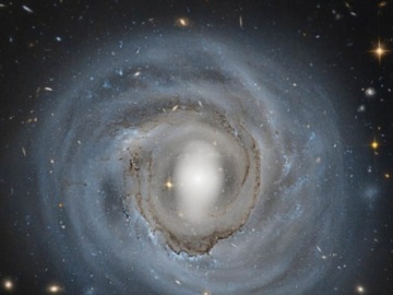 Ανακαλύφθηκε ο πιο μακρινός γαλαξίας σε απόσταση 13,5 δισ. ετών φωτός