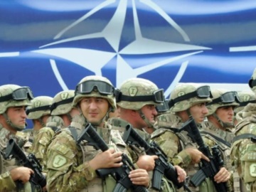 ΝΑΤΟ: Ραγδαίες εξελίξεις με αφορμή τον πόλεμο στην Ουκρανία – Μόνιμη στρατιωτική παρουσία στα εξωτερικά σύνορα
