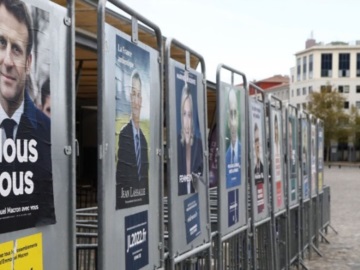 Γαλλικές εκλογές: Τι δείχνουν οι πρώτες δημοσκοπήσεις ενόψει του δεύτερου γύρου – Από πού θα αντλήσει ψήφους η Λεπέν