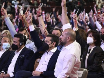 Συνέδριο ΣΥΡΙΖΑ: Πέρασε με 70% – 30% η πρόταση για ψηφοφορία σε μία κάλπη